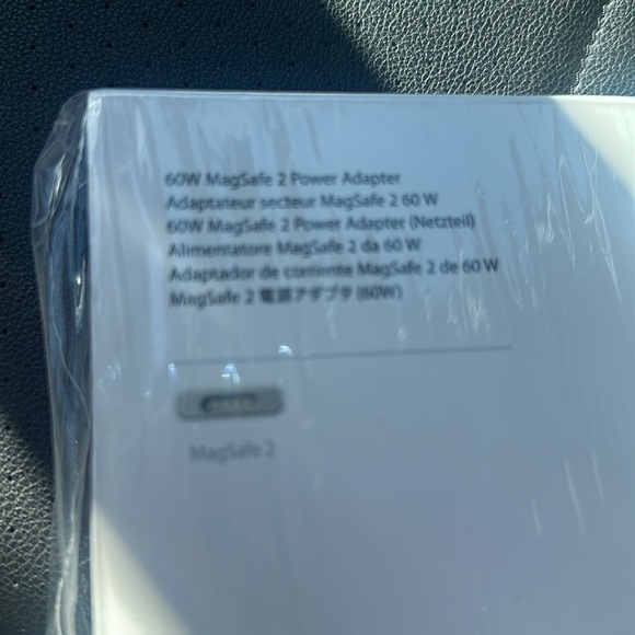 Apple laptop charger magsafe 2 - Picture 2 of 2